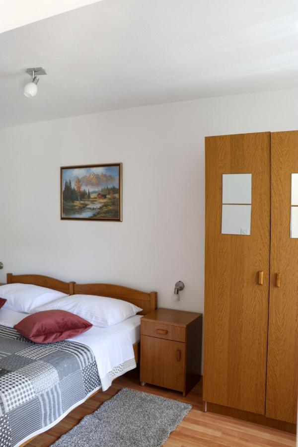 Apartment Filomena สโมลยานัซ ภายนอก รูปภาพ